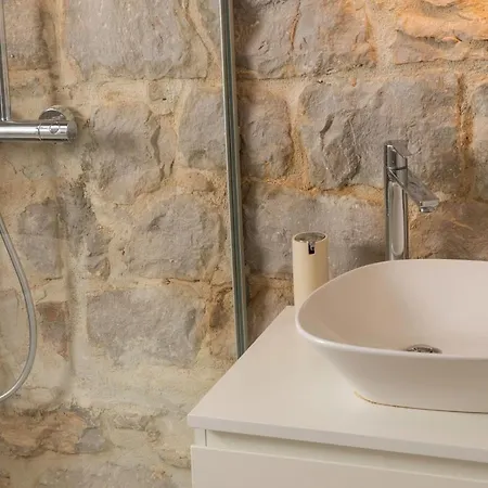 Sperone Otel 4*