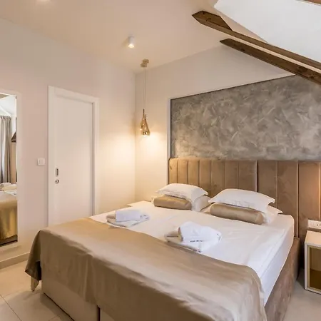 Sperone Otel Split